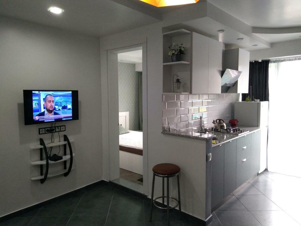 Apartment Eteri Μπατούμι Εξωτερικό φωτογραφία